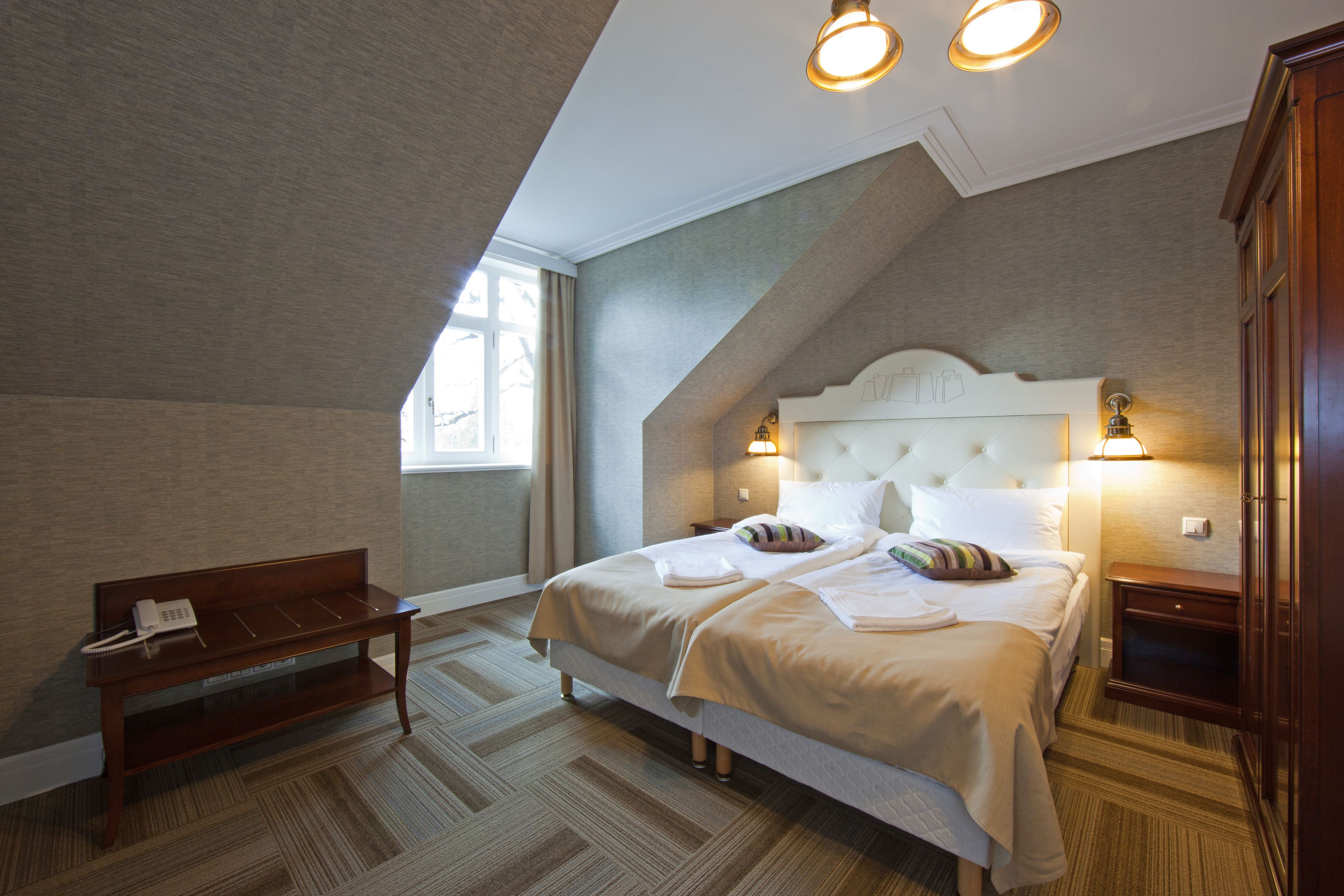 superior double or twin room | premium bedding, minibar, in-room safe, desk