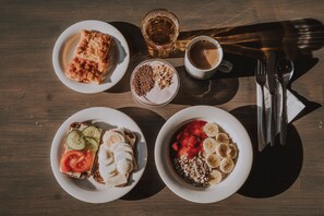 Free buffet breakfast - Kuerkievari KuerHostel (Kolari)