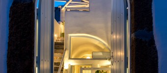 Christina's Cave House