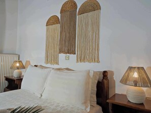 Deluxe-Apartment, 2 Schlafzimmer | Schallisolierte Zimmer, Bügeleisen/Bügelbrett, kostenlose Babybetten