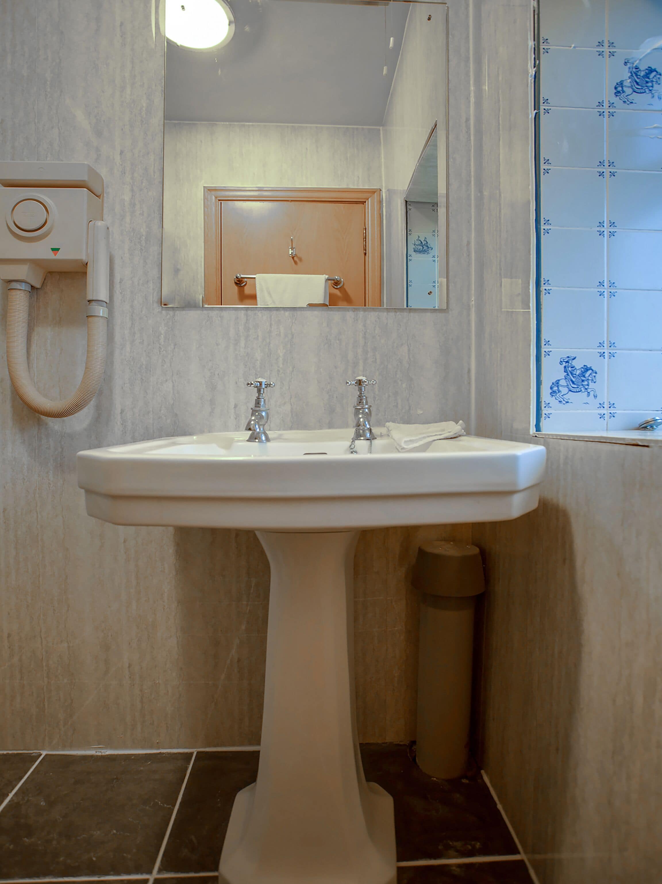 Photo - OYO The Rowers Hotel, Dunston Gateshead