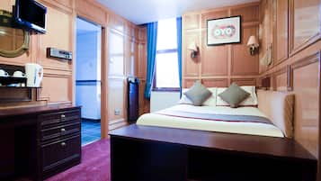 Standard-Doppelzimmer, 1 Doppelbett | Schreibtisch, Bügeleisen/Bügelbrett, kostenloses WLAN, Bettwäsche