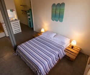 Standard-huone, 1 makuuhuone (With Airconditioning) | Työpöytä, ilmaiset vauvansängyt, ilmainen Wi-Fi