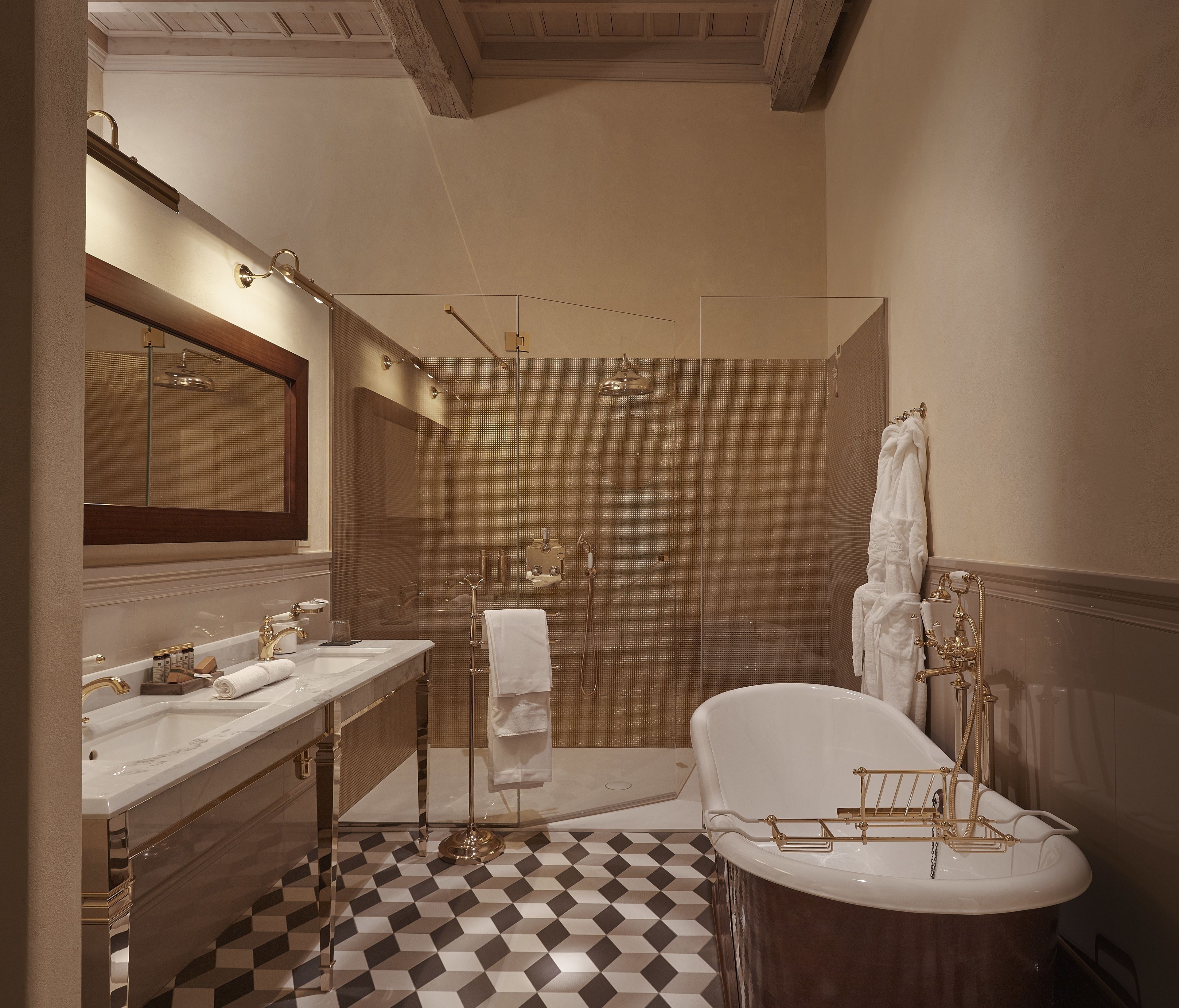 Suite | Bagno | Set di cortesia gratuito, asciugacapelli, pantofole, bidet