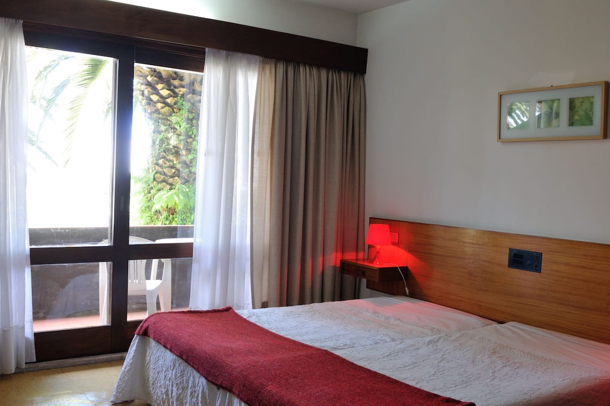 Wifi gratis y ropa de cama