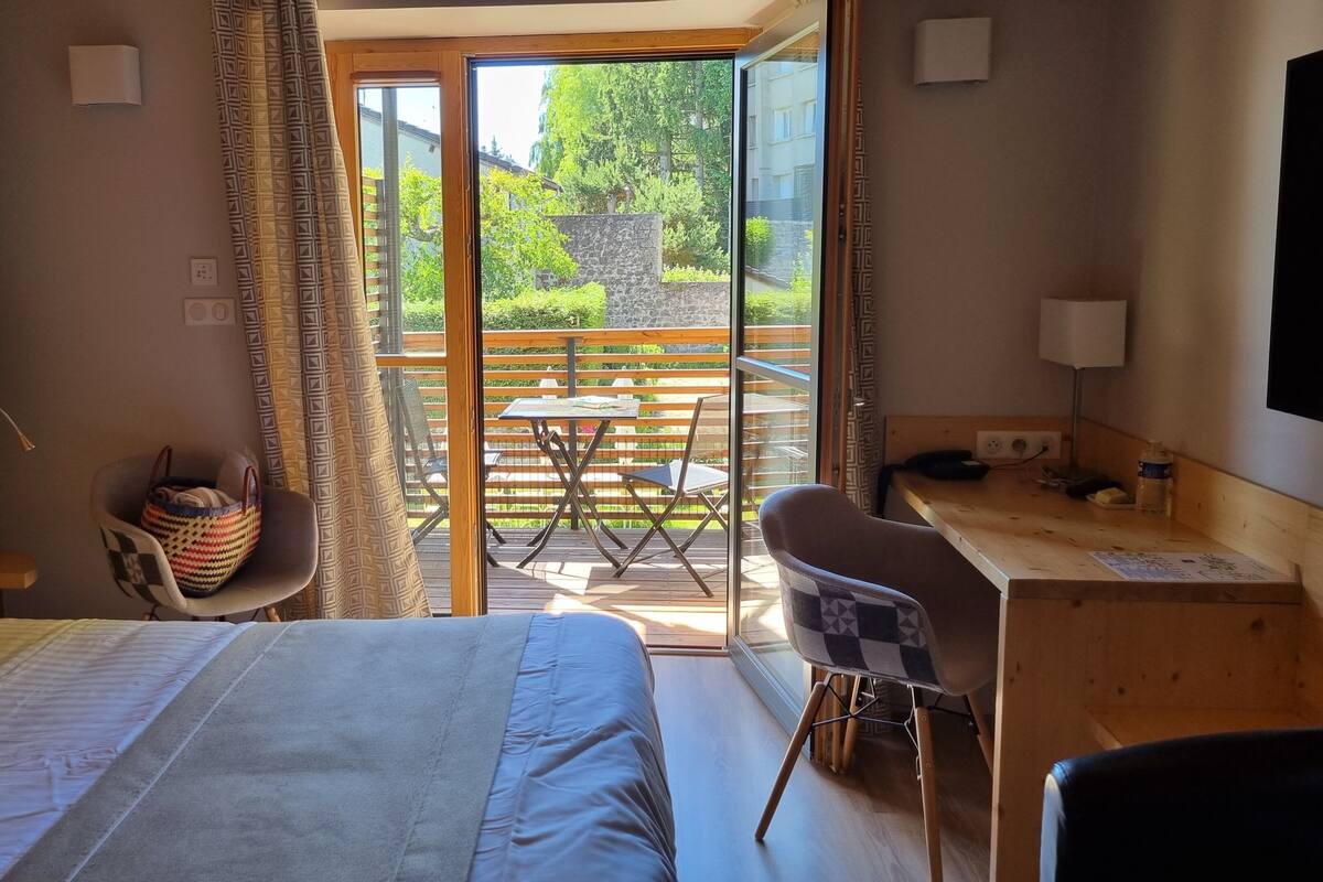 Superior Twin Room | Soundproofing, WiFi (free), bed sheets