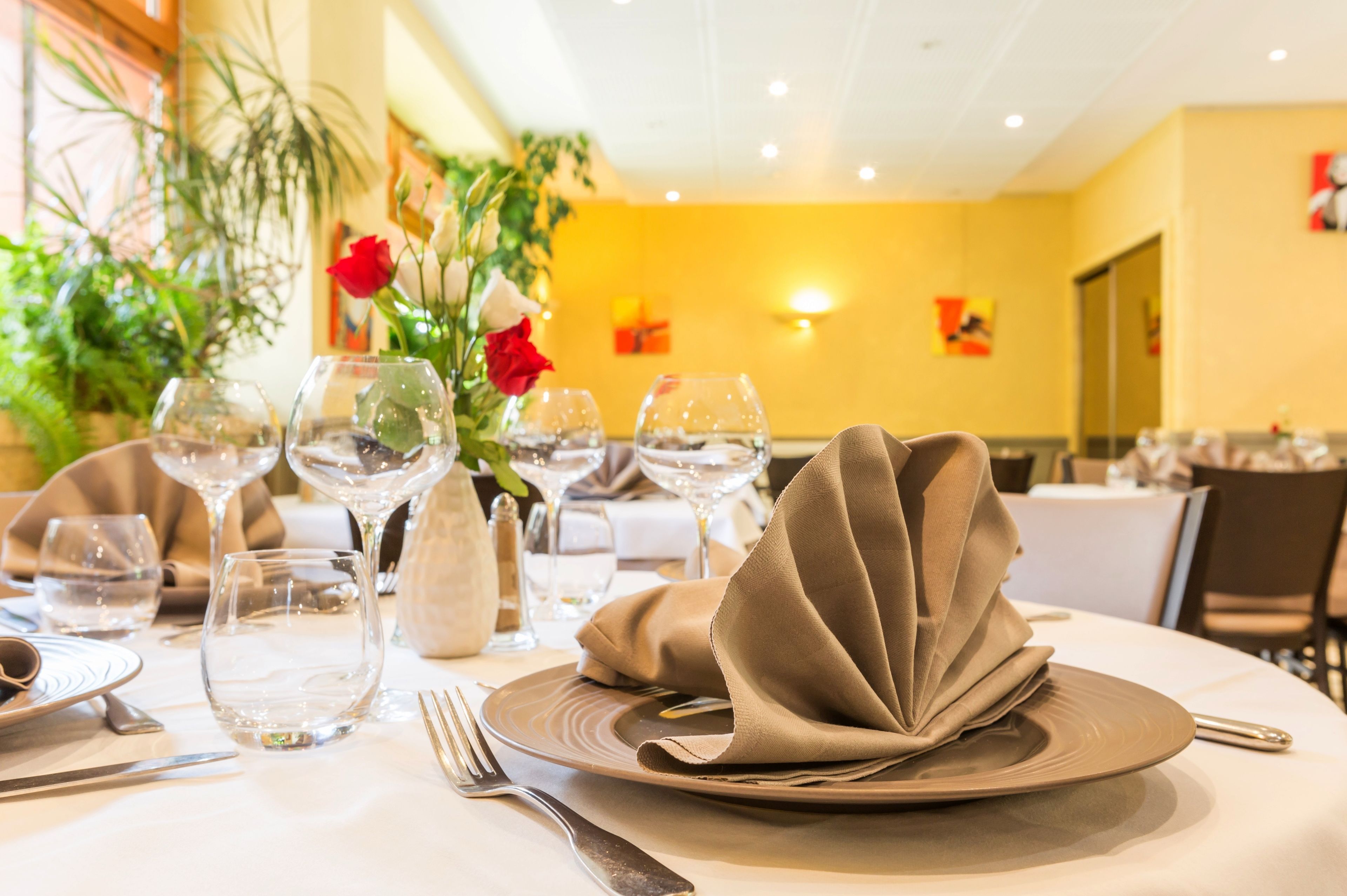 Déjeuner et dîner servis sur place