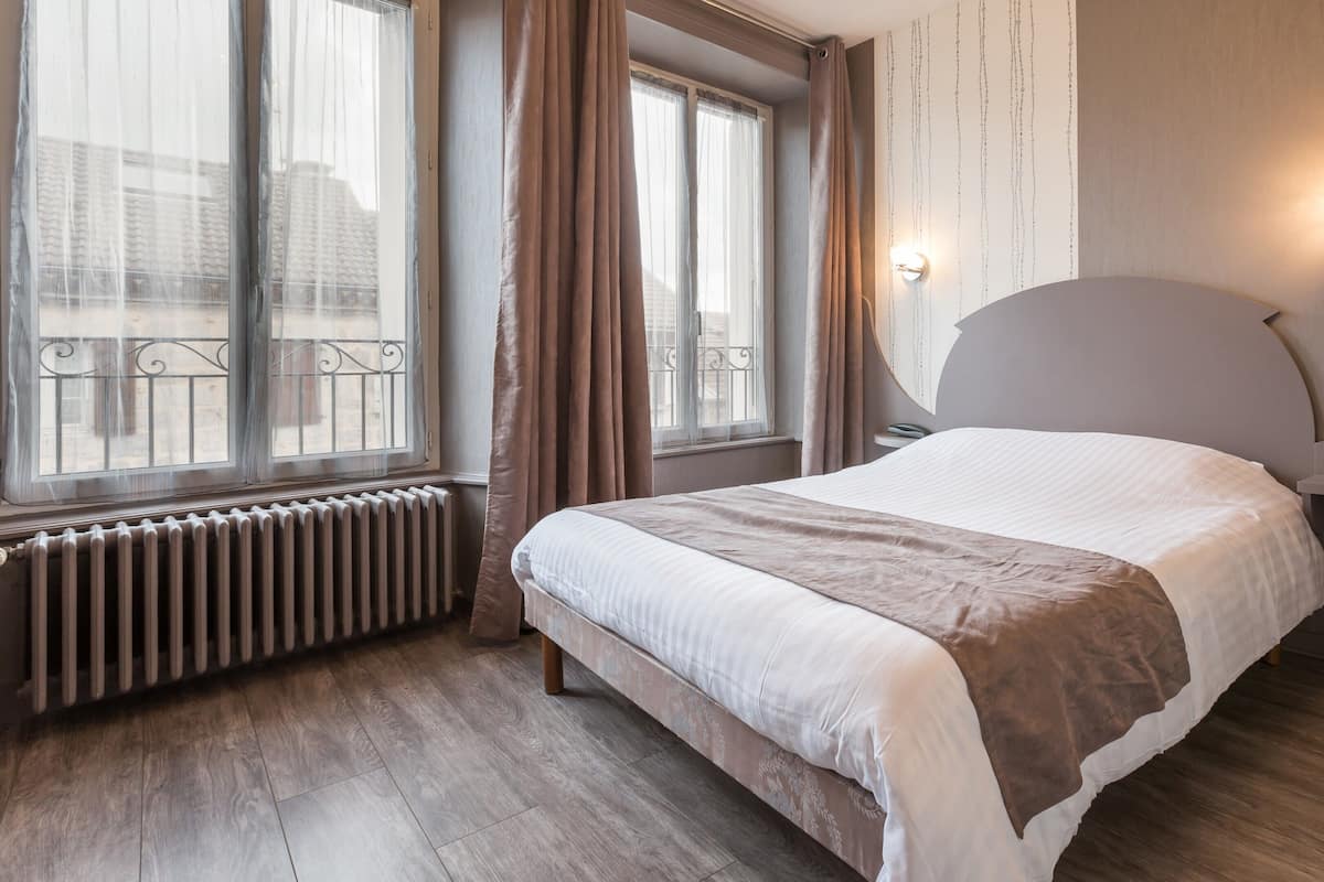 Standard Double Room | Soundproofing, WiFi (free), bed sheets