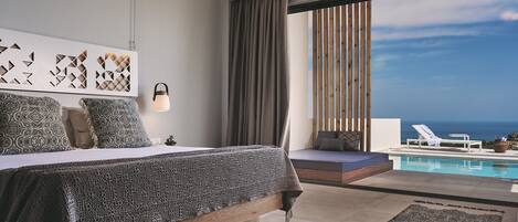 Minibar, caja fuerte, escritorio y cortinas opacas