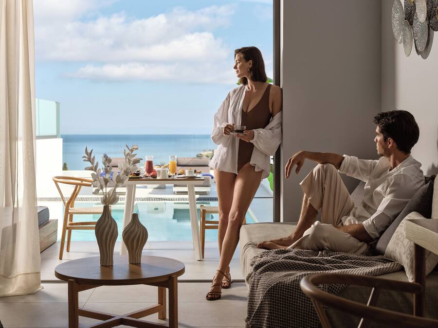 Minibar, in-room safe, desk, blackout drapes