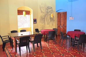 International cuisine - Anjuna Blue Resort (Anjuna)