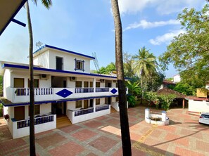 Exterior - Anjuna Blue Resort (Anjuna)