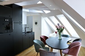 Dúplex, varias camas, para no fumadores (CIty-Loft am Park) | Cocina privada