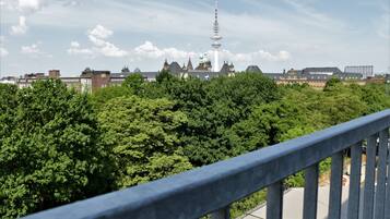 Duplex, Multiple Beds, Non Smoking (CIty-Loft am Park) | Terrace/patio