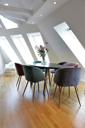 Duplex, Multiple Beds, Non Smoking (CIty-Loft am Park) | In-room dining - City-Lofts am Park (Hamburg)
