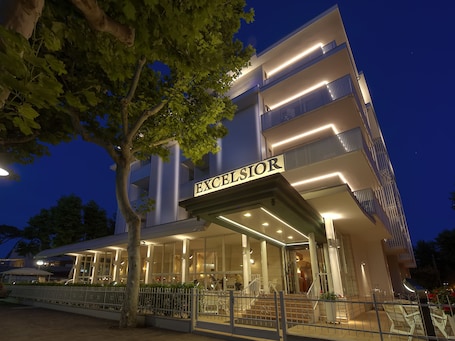 Front of property – evening/night. Hotel Excelsior