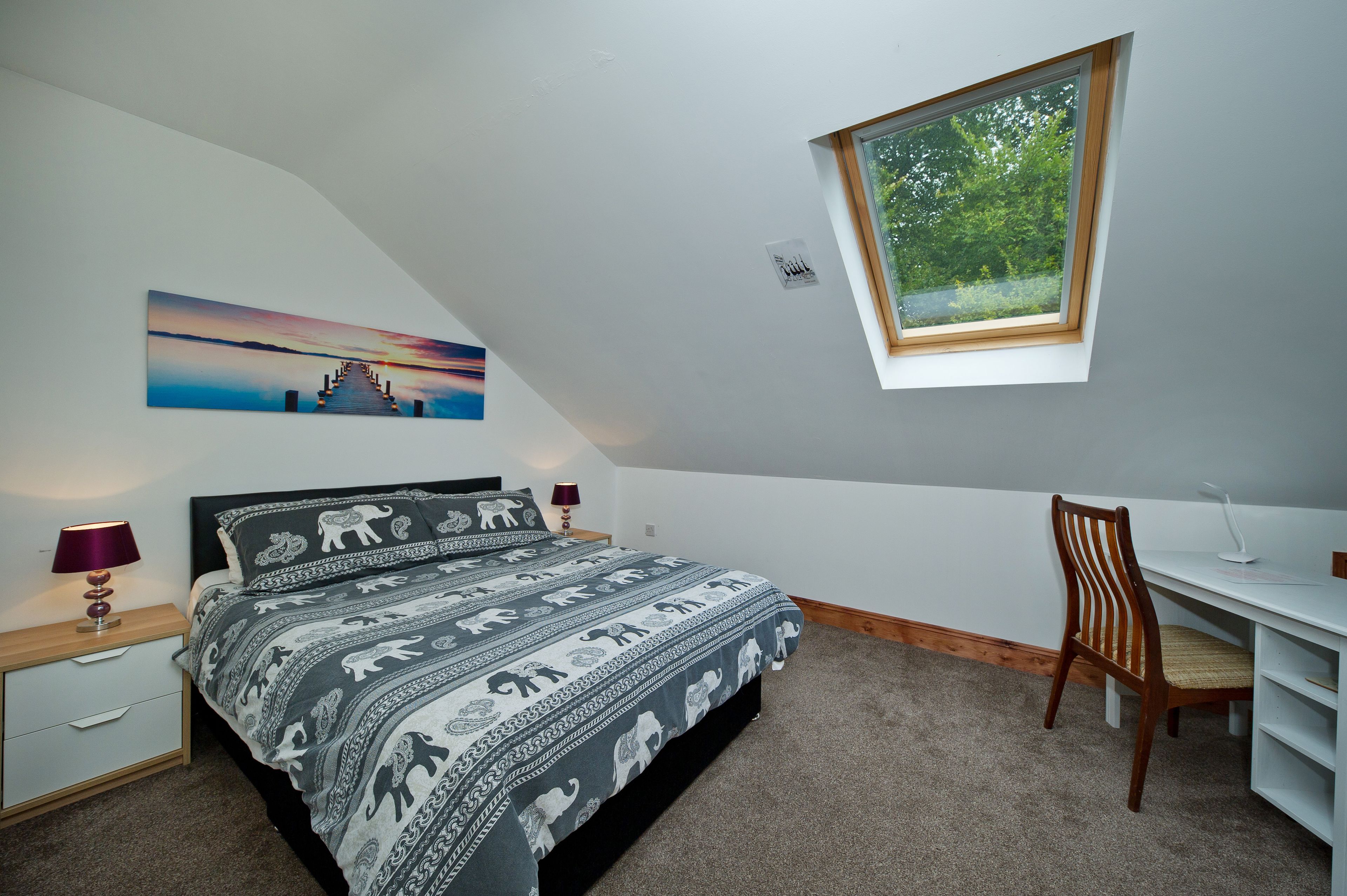 Junior Double Room, 1 Bedroom, Private Bathroom | Desk, laptop workspace, blackout curtains, free WiFi