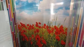 Gemeinsamer Schlafsaal, Nur Frauen | Badezimmer