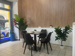 Reception - Funny Palace Hostel (Rome)