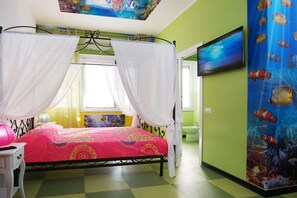 Phòng 4, phòng tắm riêng (Exotica) | Minibar, bàn, phòng cách âm, truy cập Internet không dây miễn phí 