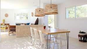 Dobbeltrom – comfort, privat bad, hageutsikt (ES VEDRÀ Aux Baléares) | Restaurant