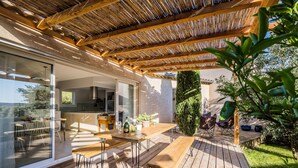 Dobbeltrom – comfort, privat bad, hageutsikt (ES VEDRÀ Aux Baléares) | Utsikt fra balkong