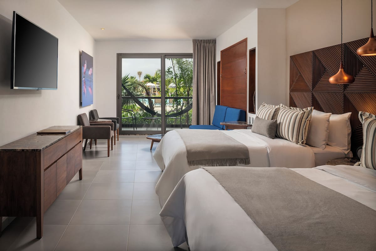 Family Room at Hotel Ventus Ha | 羽毛の掛け布団、ミニバー、セーフティボックス (室内)、アイロン / アイロン台