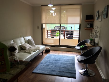 Family House, 2 Bedrooms, Balcony | Living room