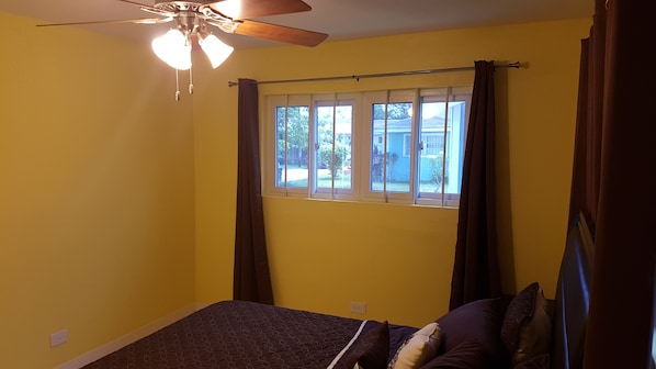 Economy-Apartment, 1 Schlafzimmer | 1 Schlafzimmer, Schreibtisch, Bügeleisen/Bügelbrett, kostenloses WLAN