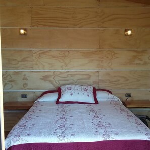 Standard Cottage, 2 Bedrooms | 1 bedroom, iron/ironing board, free cribs/infant beds - Cabañas Pukatue (Chonchi)