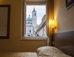 Family Room (Emotional ) | Minibar, in-room safe, desk, soundproofing - Residenza dei Capitani (Ascoli Piceno)