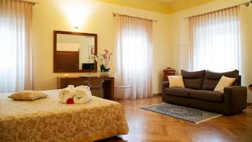 Minibar, in-room safe, desk, soundproofing