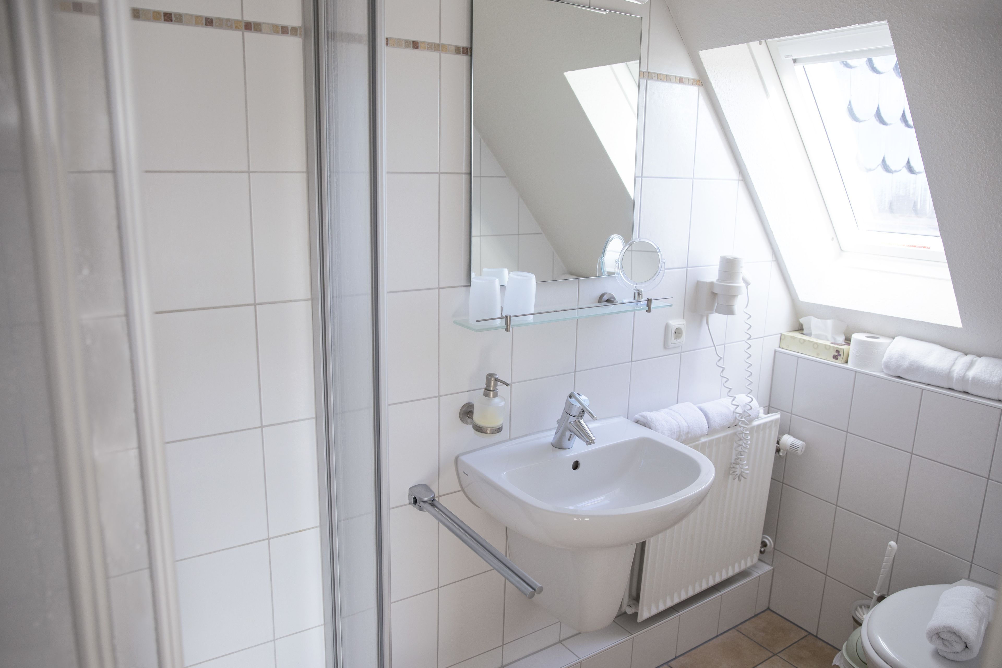 family room | bathroom sink