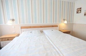 Habitación doble | Escritorio, cunas gratuitas, camas extra y wifi gratis 