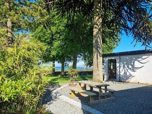 Outdoor dining - Broadford (Isle of Skye)