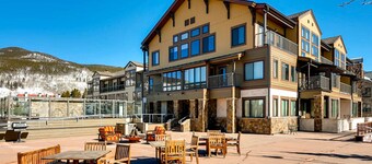 Mountain House Lodge