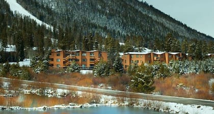 Mountain House Lodge