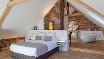 Suite Supérieure, salle de bains privée