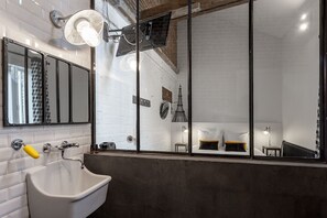 Standard-Doppelzimmer | Badezimmer