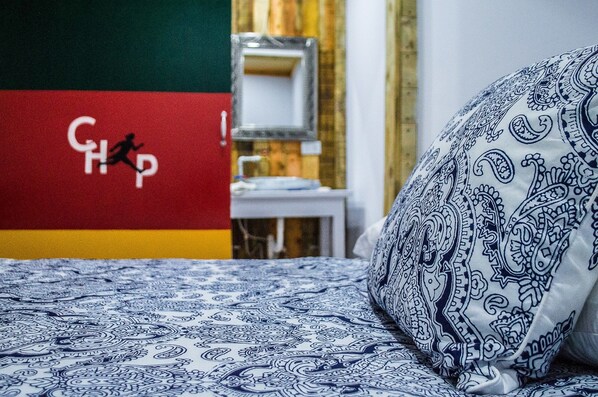 Standard Room, 1 Double Bed | Iron/ironing board, free WiFi, bed sheets