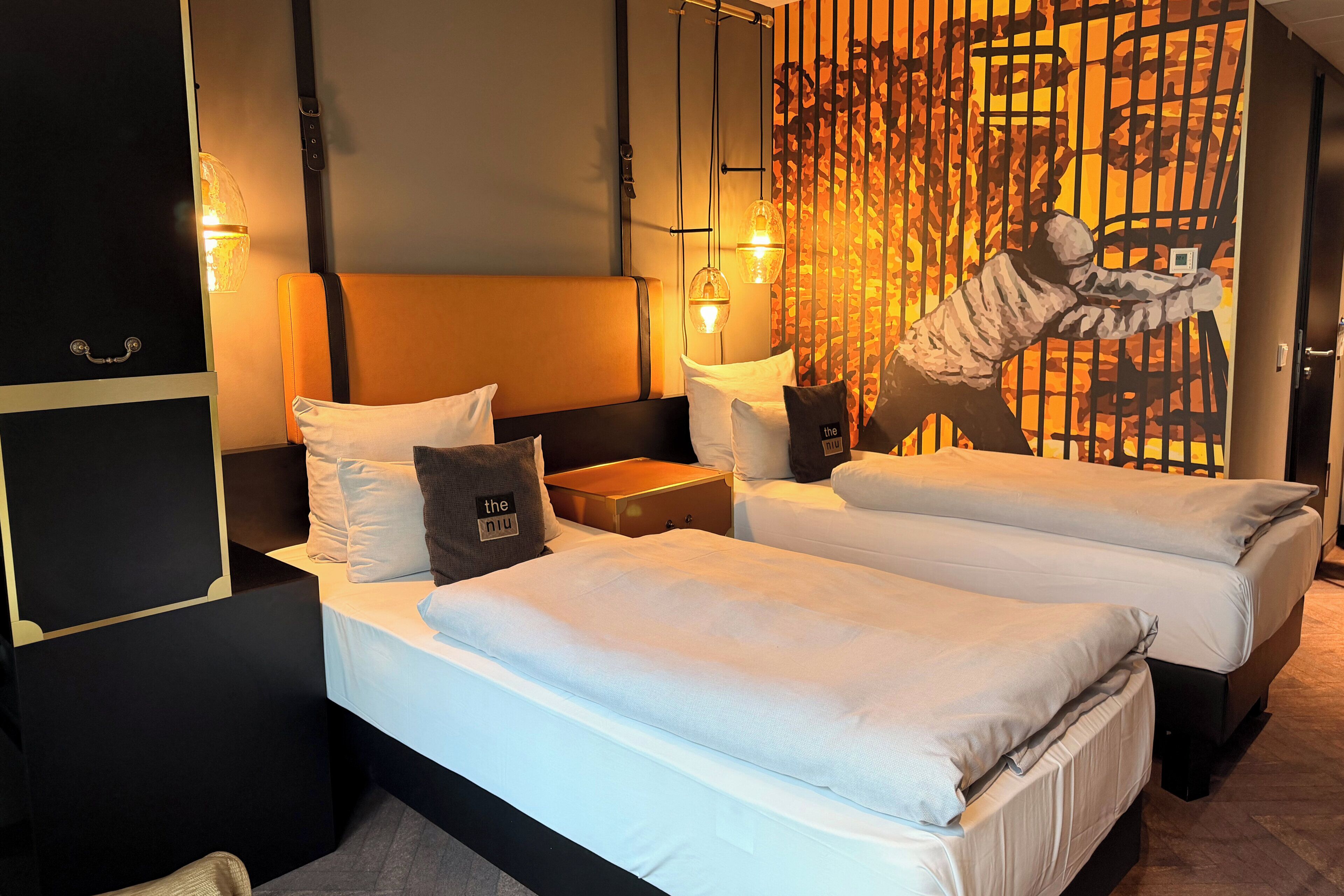 Standard Room, 2 Twin Beds | In-room safe, soundproofing, cribs (free), rollaway beds (surcharge)