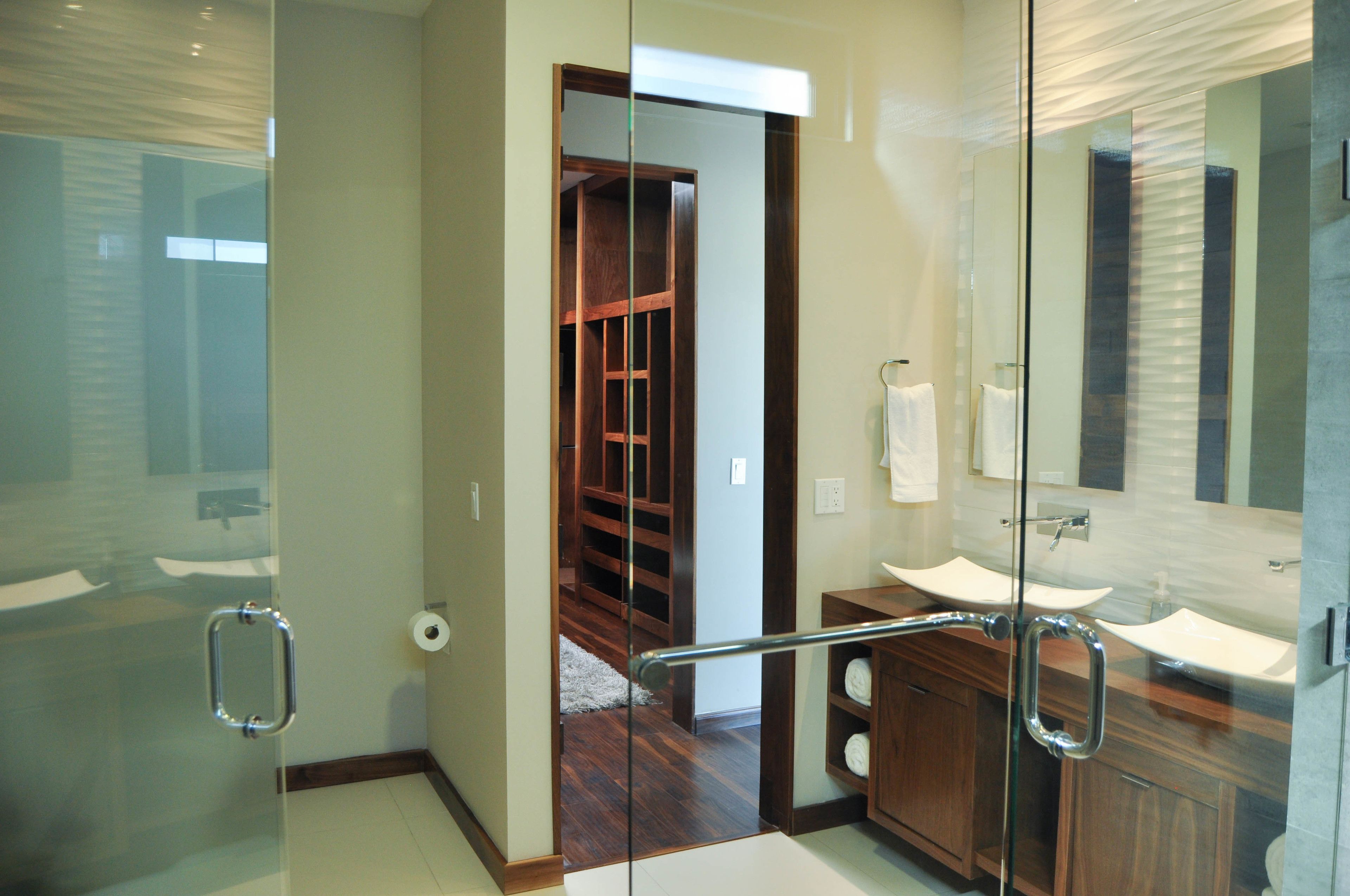 Casa, 4 habitaciones | Baño | Regadera, amenidades de baño gratuitas, toallas 