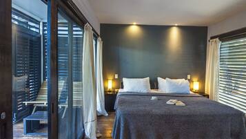 Comfort-værelse - privat badeværelse - delvis havudsigt | Minibar, pengeskab på værelset, strygejern/strygebræt, gratis Wi-Fi