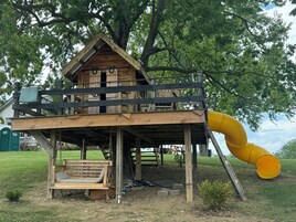 Children's play area - outdoor