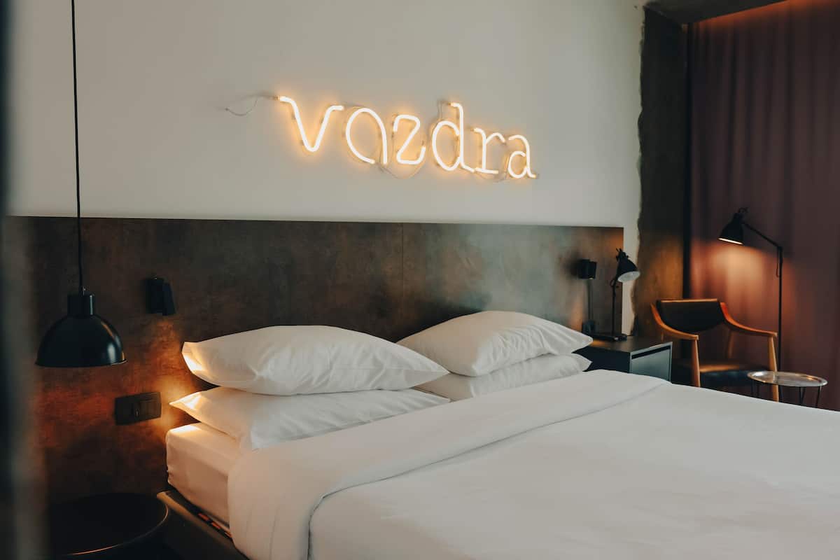 standard double room, 1 double bed | hypo-allergenic bedding, minibar, desk, blackout curtains