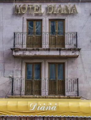 Fachada de la propiedad