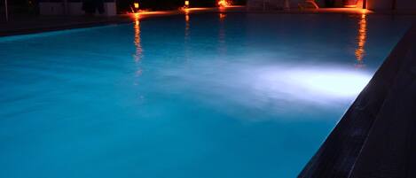 Alberca al aire libre por temporada