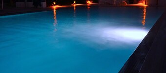 Heaven on Nashville Furnished Apartments