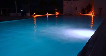 Heaven on Nashville Furnished Apartments