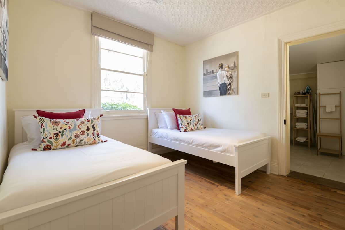 1 bedroom, iron/ironing board, free cots/infant beds, free WiFi
